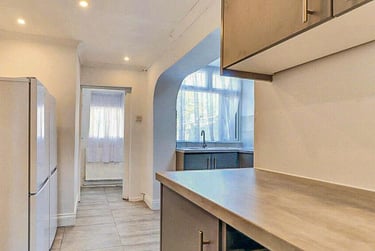 5 bed house, Lucas Street, Cathays, Cardiff, CF244NZ - Image 5